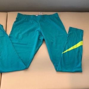 Nike leggings! Perfect condition worn once maybe!